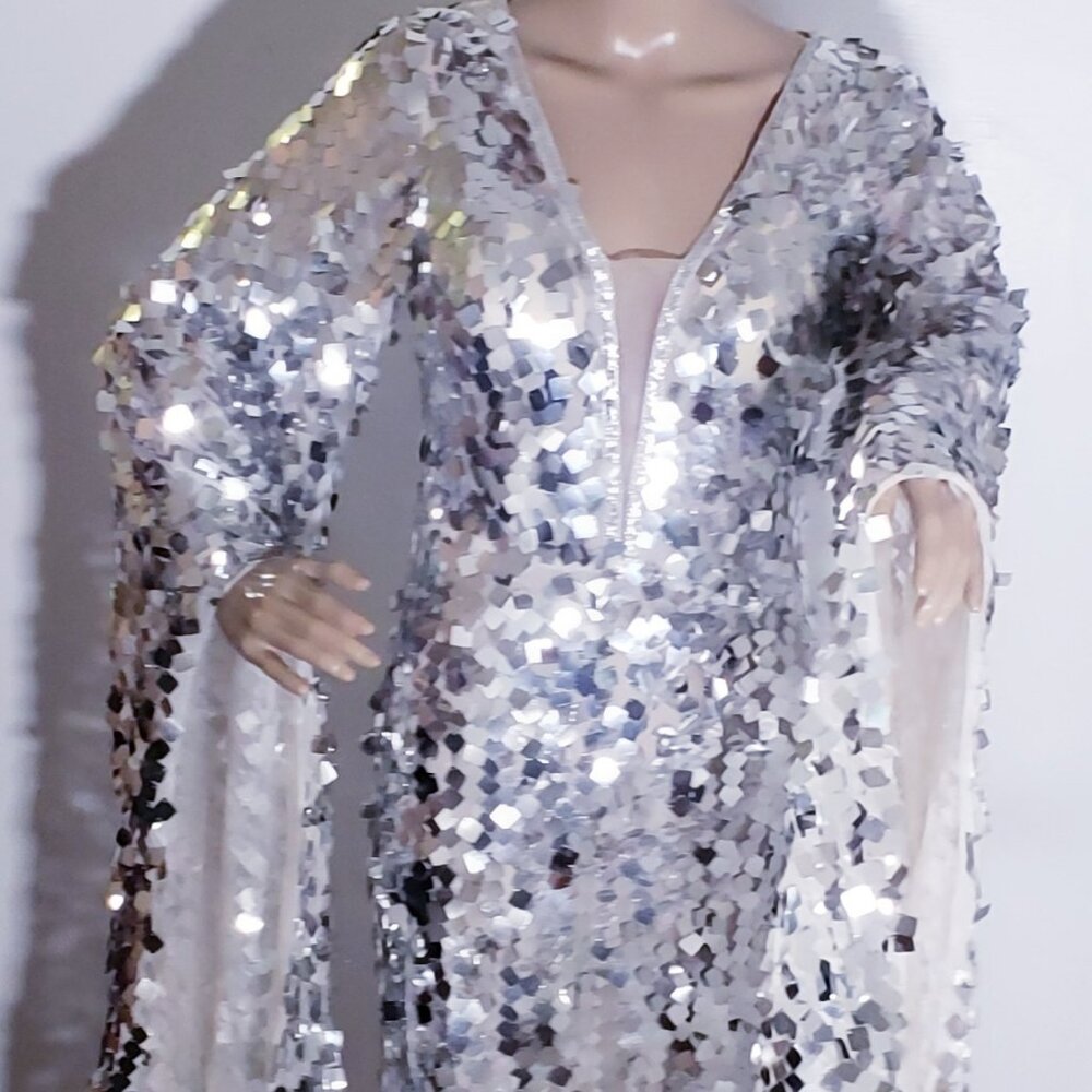 Silver Shadow Sequin Semi-Flair Elegant Gown - Picture 7 of 7